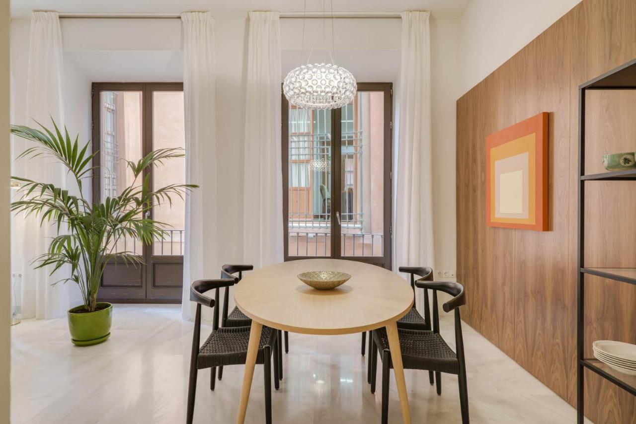 Larios Suites In Malaga By Solaga Holiday Homes Exterior photo