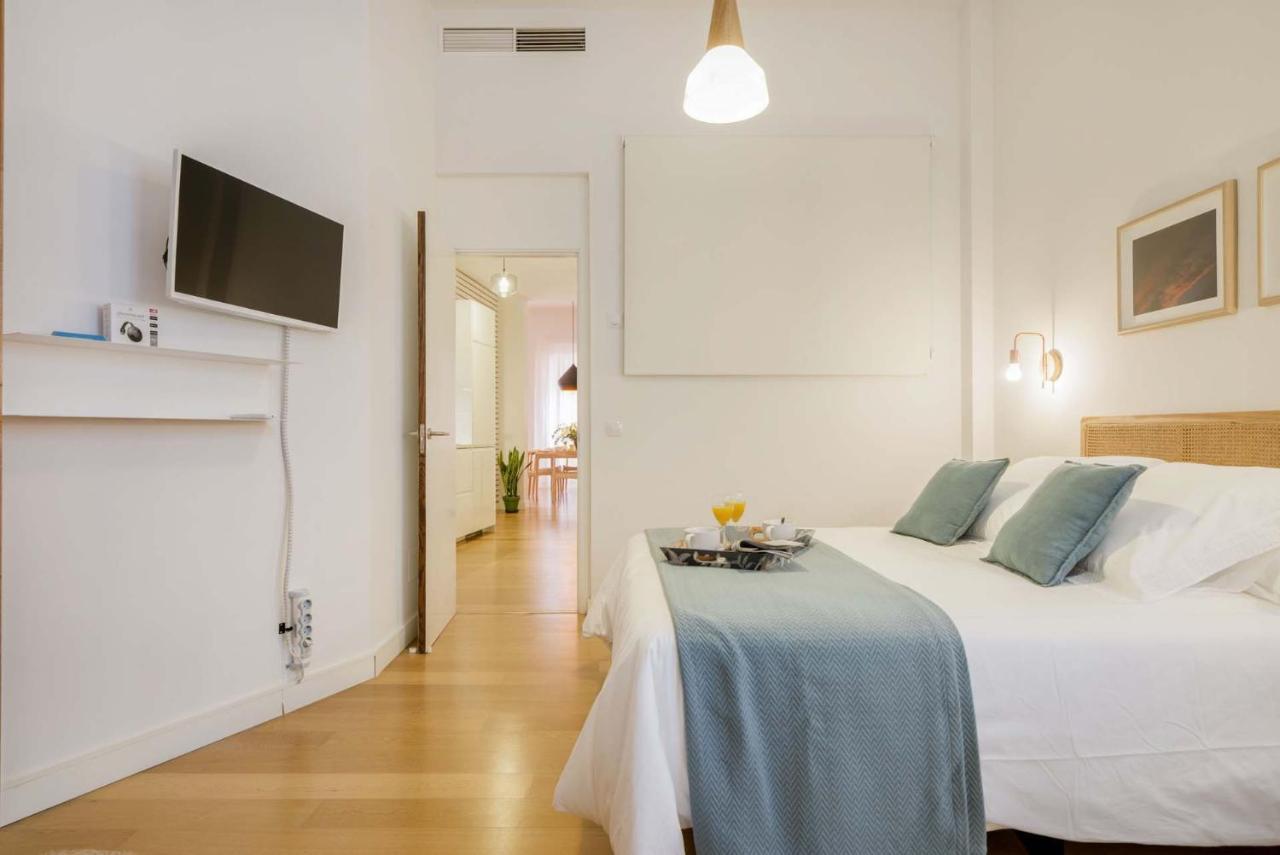 Larios Suites In Malaga By Solaga Holiday Homes Exterior photo