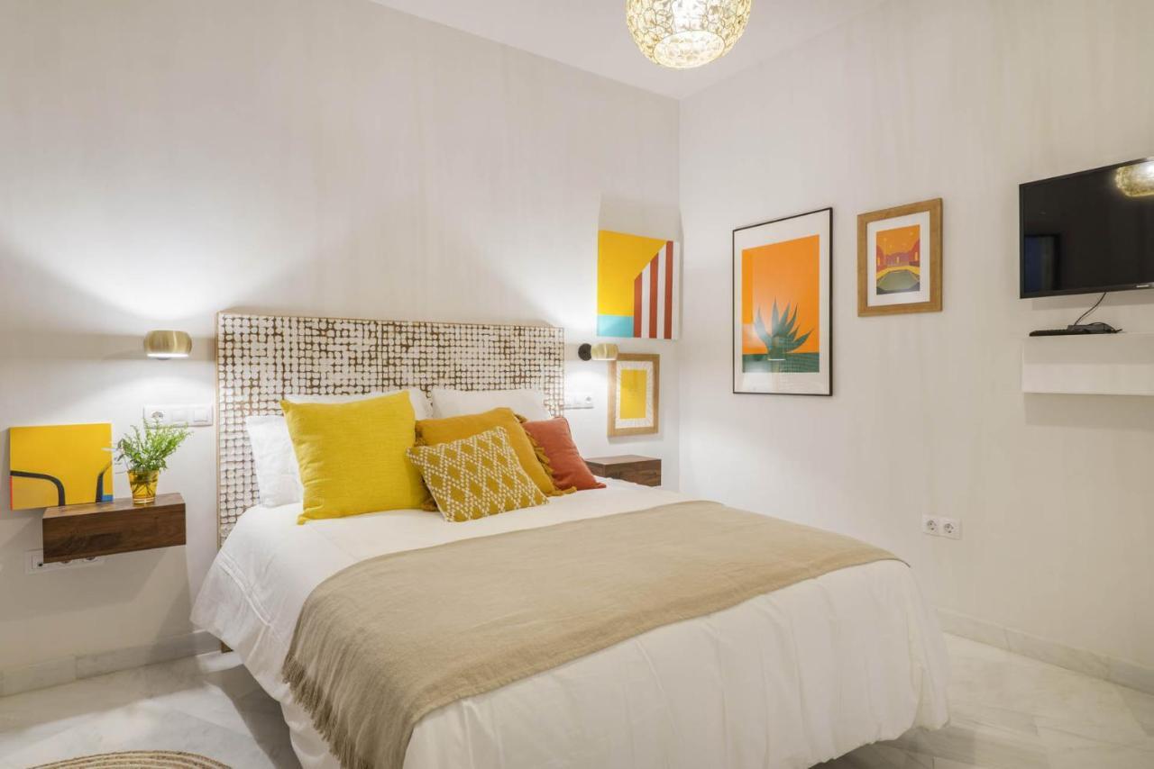 Larios Suites In Malaga By Solaga Holiday Homes Exterior photo